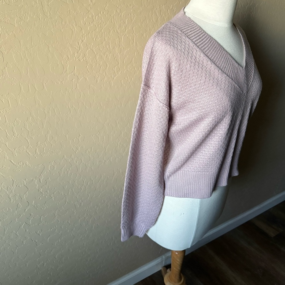 PINK ROSE V-Neck Sweater - Picture 3 of 7